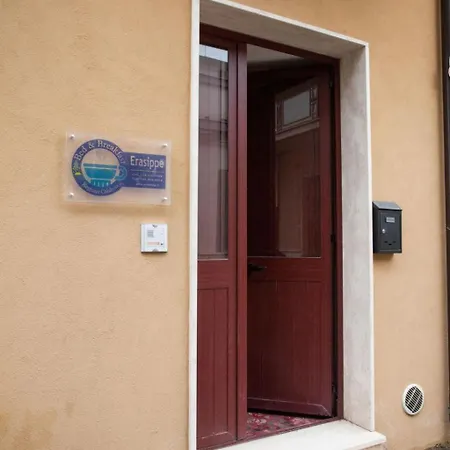 Eutimo Mit Waschmaschine Und Geschirrspueler By Interhome * Locri